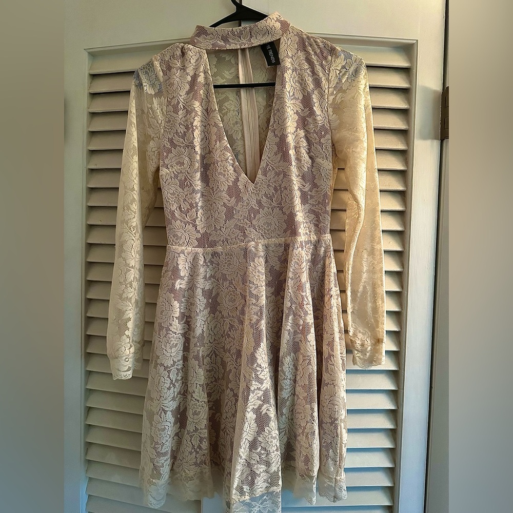 Elegant Cream Lace Dress